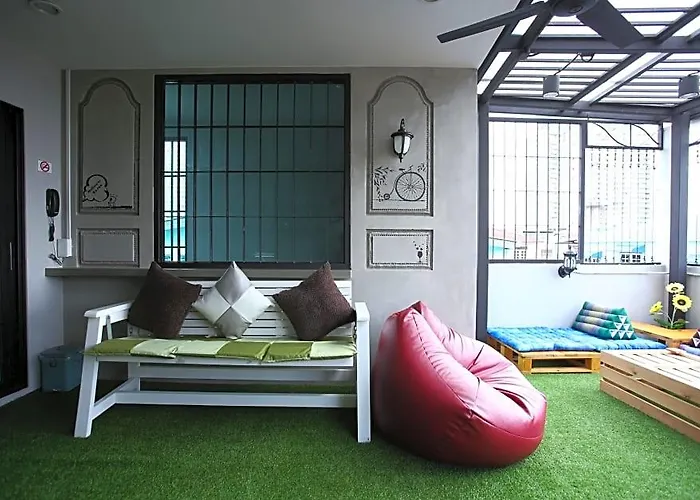 Pamahouse Boutique بيت شباب *